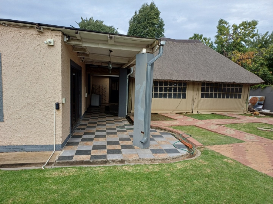 5 Bedroom Property for Sale in Park West Free State